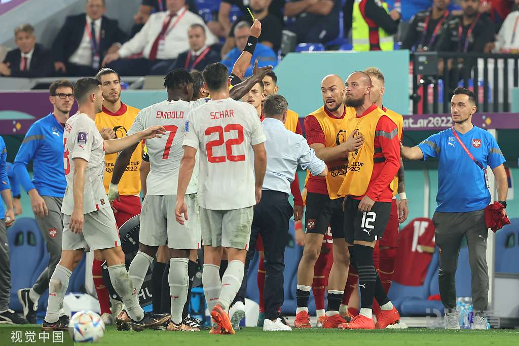 世界杯-瑞士3-2塞尔维亚晋级16强 弗鲁勒打入制胜球 8 世界杯-瑞士3-2塞尔维亚晋级16强 弗鲁勒打入制胜球