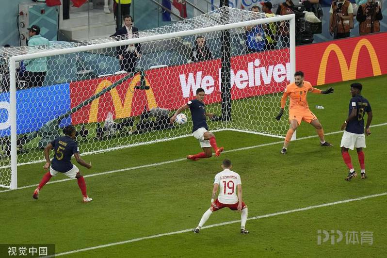 世界杯-法国3-1波兰 姆巴佩2球1助吉鲁破门加冕队史射手王 8 法国 vs 波兰在 Atumama