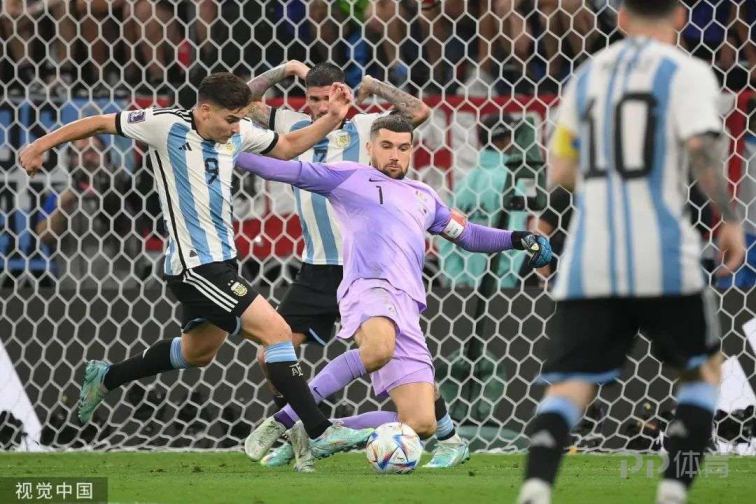 梅西的里程碑之夜踢场子的是劳塔罗 8 梅西的里程碑